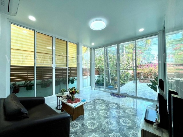 ประกาศฟรี! ซื้อ-ขาย-เช่า คอนโด บ้าน ทาวน์โฮม ที่ดิน และพื้นที่เชิงพาณิชย์ทั่วประเทศไทย ทุกทำเล ทุกงบประมาณ ไม่มีค่าใช้จ่าย ลงง่าย ขายไว เข้าถึงผู้ซื้อโดยตรง 5 175350pic4.jpg