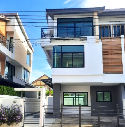 ประกาศฟรี! ซื้อ-ขาย-เช่า คอนโด บ้าน ทาวน์โฮม ที่ดิน และพื้นที่เชิงพาณิชย์ทั่วประเทศไทย ทุกทำเล ทุกงบประมาณ ไม่มีค่าใช้จ่าย ลงง่าย ขายไว เข้าถึงผู้ซื้อโดยตรง 2 273608pic1.jpg