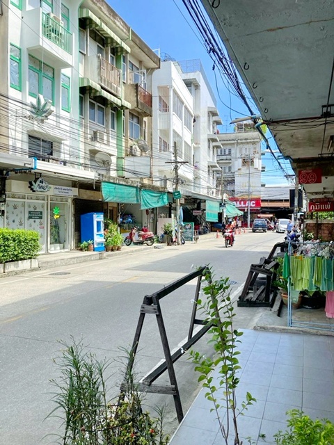 ประกาศฟรี! ซื้อ-ขาย-เช่า คอนโด บ้าน ทาวน์โฮม ที่ดิน และพื้นที่เชิงพาณิชย์ทั่วประเทศไทย ทุกทำเล ทุกงบประมาณ ไม่มีค่าใช้จ่าย ลงง่าย ขายไว เข้าถึงผู้ซื้อโดยตรง 2 251060pic1.jpg