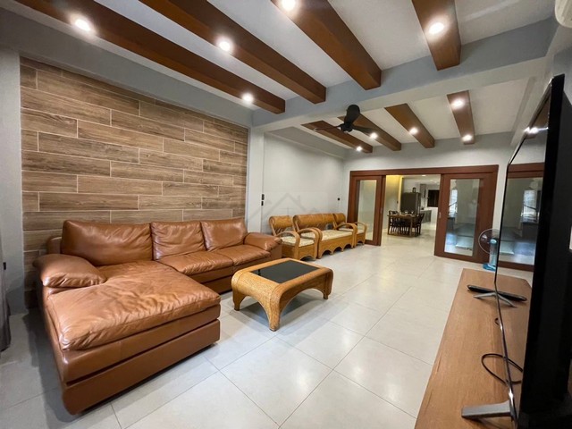 ประกาศฟรี! ซื้อ-ขาย-เช่า คอนโด บ้าน ทาวน์โฮม ที่ดิน และพื้นที่เชิงพาณิชย์ทั่วประเทศไทย ทุกทำเล ทุกงบประมาณ ไม่มีค่าใช้จ่าย ลงง่าย ขายไว เข้าถึงผู้ซื้อโดยตรง 5 513210pic4.jpg