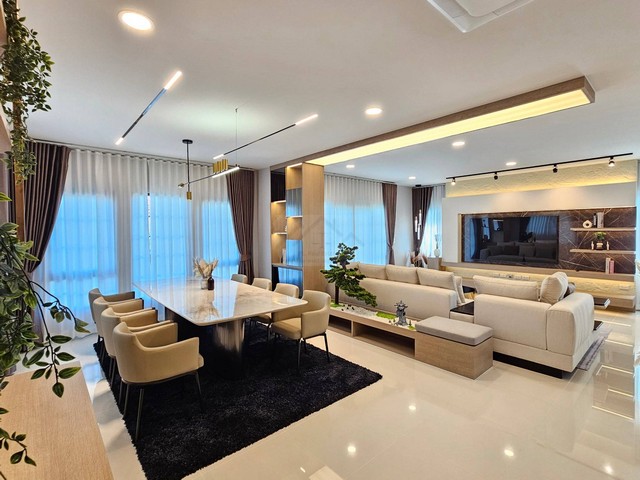 ประกาศฟรี! ซื้อ-ขาย-เช่า คอนโด บ้าน ทาวน์โฮม ที่ดิน และพื้นที่เชิงพาณิชย์ทั่วประเทศไทย ทุกทำเล ทุกงบประมาณ ไม่มีค่าใช้จ่าย ลงง่าย ขายไว เข้าถึงผู้ซื้อโดยตรง 5 513207pic4.jpg