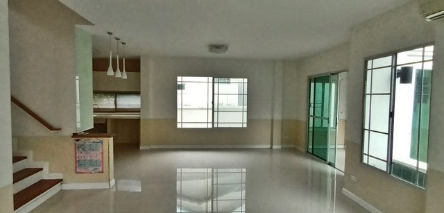 ประกาศฟรี! ซื้อ-ขาย-เช่า คอนโด บ้าน ทาวน์โฮม ที่ดิน และพื้นที่เชิงพาณิชย์ทั่วประเทศไทย ทุกทำเล ทุกงบประมาณ ไม่มีค่าใช้จ่าย ลงง่าย ขายไว เข้าถึงผู้ซื้อโดยตรง 5 251639pic4.jpg