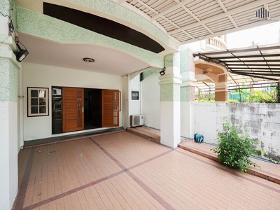 ประกาศฟรี! ซื้อ-ขาย-เช่า คอนโด บ้าน ทาวน์โฮม ที่ดิน และพื้นที่เชิงพาณิชย์ทั่วประเทศไทย ทุกทำเล ทุกงบประมาณ ไม่มีค่าใช้จ่าย ลงง่าย ขายไว เข้าถึงผู้ซื้อโดยตรง 4 513507pic3.jpg