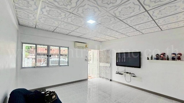 ประกาศฟรี! ซื้อ-ขาย-เช่า คอนโด บ้าน ทาวน์โฮม ที่ดิน และพื้นที่เชิงพาณิชย์ทั่วประเทศไทย ทุกทำเล ทุกงบประมาณ ไม่มีค่าใช้จ่าย ลงง่าย ขายไว เข้าถึงผู้ซื้อโดยตรง 4 243660pic3.jpg