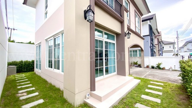 ประกาศฟรี! ซื้อ-ขาย-เช่า คอนโด บ้าน ทาวน์โฮม ที่ดิน และพื้นที่เชิงพาณิชย์ทั่วประเทศไทย ทุกทำเล ทุกงบประมาณ ไม่มีค่าใช้จ่าย ลงง่าย ขายไว เข้าถึงผู้ซื้อโดยตรง 3 290355pic2.jpg