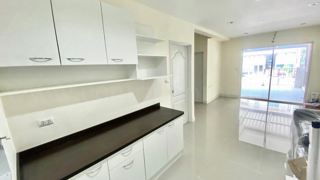 ประกาศฟรี! ซื้อ-ขาย-เช่า คอนโด บ้าน ทาวน์โฮม ที่ดิน และพื้นที่เชิงพาณิชย์ทั่วประเทศไทย ทุกทำเล ทุกงบประมาณ ไม่มีค่าใช้จ่าย ลงง่าย ขายไว เข้าถึงผู้ซื้อโดยตรง 4 228678pic3.jpg