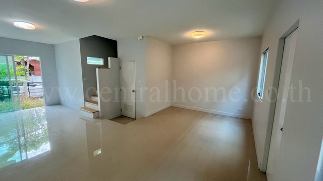 ประกาศฟรี! ซื้อ-ขาย-เช่า คอนโด บ้าน ทาวน์โฮม ที่ดิน และพื้นที่เชิงพาณิชย์ทั่วประเทศไทย ทุกทำเล ทุกงบประมาณ ไม่มีค่าใช้จ่าย ลงง่าย ขายไว เข้าถึงผู้ซื้อโดยตรง 4 196540pic3.jpg