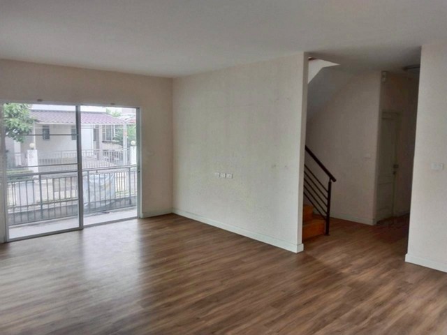 ประกาศฟรี! ซื้อ-ขาย-เช่า คอนโด บ้าน ทาวน์โฮม ที่ดิน และพื้นที่เชิงพาณิชย์ทั่วประเทศไทย ทุกทำเล ทุกงบประมาณ ไม่มีค่าใช้จ่าย ลงง่าย ขายไว เข้าถึงผู้ซื้อโดยตรง 3 251672pic2.jpg