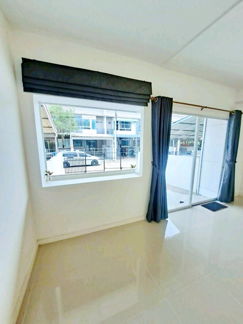 ประกาศฟรี! ซื้อ-ขาย-เช่า คอนโด บ้าน ทาวน์โฮม ที่ดิน และพื้นที่เชิงพาณิชย์ทั่วประเทศไทย ทุกทำเล ทุกงบประมาณ ไม่มีค่าใช้จ่าย ลงง่าย ขายไว เข้าถึงผู้ซื้อโดยตรง 3 251756pic2.jpg