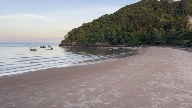 ประกาศฟรี! ซื้อ-ขาย-เช่า คอนโด บ้าน ทาวน์โฮม ที่ดิน และพื้นที่เชิงพาณิชย์ทั่วประเทศไทย ทุกทำเล ทุกงบประมาณ ไม่มีค่าใช้จ่าย ลงง่าย ขายไว เข้าถึงผู้ซื้อโดยตรง 2 294468pic1.jpg