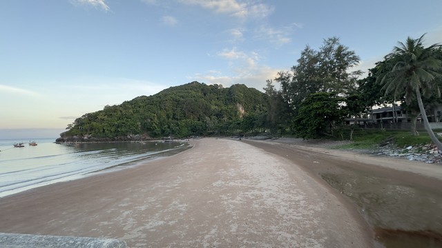 ประกาศฟรี! ซื้อ-ขาย-เช่า คอนโด บ้าน ทาวน์โฮม ที่ดิน และพื้นที่เชิงพาณิชย์ทั่วประเทศไทย ทุกทำเล ทุกงบประมาณ ไม่มีค่าใช้จ่าย ลงง่าย ขายไว เข้าถึงผู้ซื้อโดยตรง 5 294468pic4.jpg