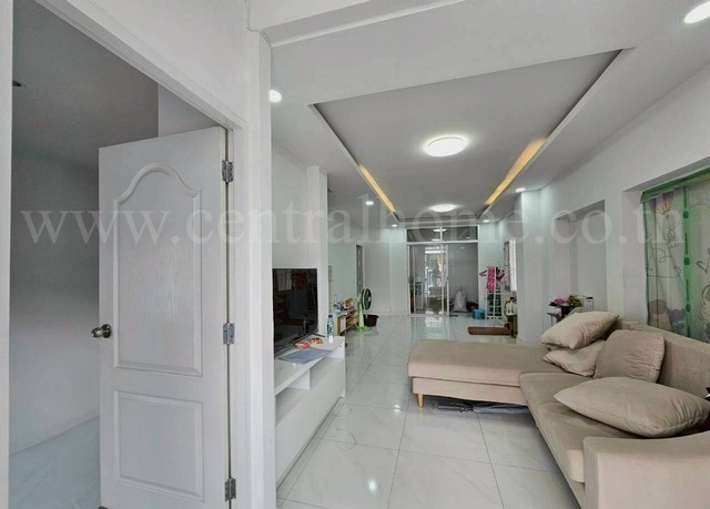 ประกาศฟรี! ซื้อ-ขาย-เช่า คอนโด บ้าน ทาวน์โฮม ที่ดิน และพื้นที่เชิงพาณิชย์ทั่วประเทศไทย ทุกทำเล ทุกงบประมาณ ไม่มีค่าใช้จ่าย ลงง่าย ขายไว เข้าถึงผู้ซื้อโดยตรง 4 293967pic3.jpg