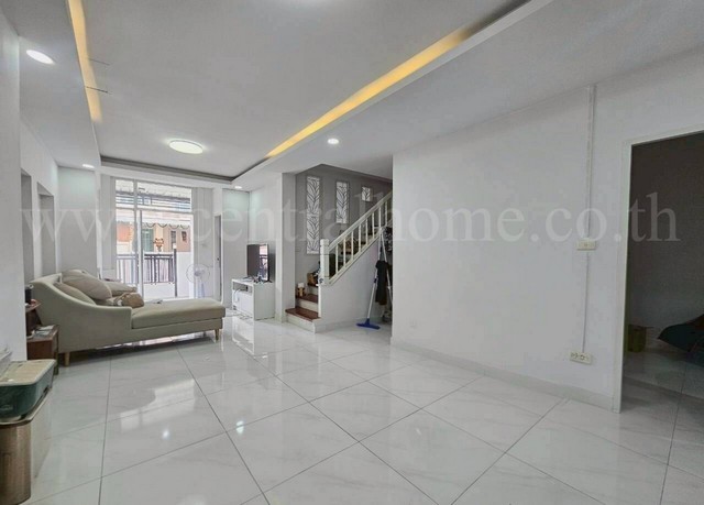 ประกาศฟรี! ซื้อ-ขาย-เช่า คอนโด บ้าน ทาวน์โฮม ที่ดิน และพื้นที่เชิงพาณิชย์ทั่วประเทศไทย ทุกทำเล ทุกงบประมาณ ไม่มีค่าใช้จ่าย ลงง่าย ขายไว เข้าถึงผู้ซื้อโดยตรง 5 293967pic4.jpg