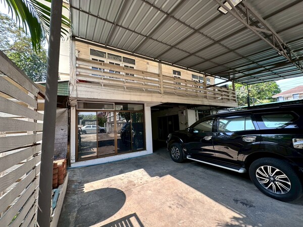 ประกาศฟรี! ซื้อ-ขาย-เช่า คอนโด บ้าน ทาวน์โฮม ที่ดิน และพื้นที่เชิงพาณิชย์ทั่วประเทศไทย ทุกทำเล ทุกงบประมาณ ไม่มีค่าใช้จ่าย ลงง่าย ขายไว เข้าถึงผู้ซื้อโดยตรง 2 513151pic1.jpg