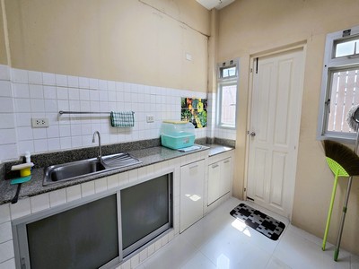 ประกาศฟรี! ซื้อ-ขาย-เช่า คอนโด บ้าน ทาวน์โฮม ที่ดิน และพื้นที่เชิงพาณิชย์ทั่วประเทศไทย ทุกทำเล ทุกงบประมาณ ไม่มีค่าใช้จ่าย ลงง่าย ขายไว เข้าถึงผู้ซื้อโดยตรง 5 513684pic4.jpg