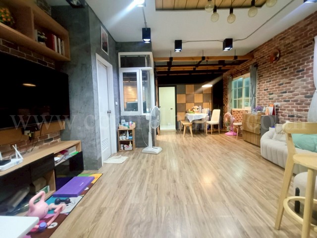 ประกาศฟรี! ซื้อ-ขาย-เช่า คอนโด บ้าน ทาวน์โฮม ที่ดิน และพื้นที่เชิงพาณิชย์ทั่วประเทศไทย ทุกทำเล ทุกงบประมาณ ไม่มีค่าใช้จ่าย ลงง่าย ขายไว เข้าถึงผู้ซื้อโดยตรง 5 204390pic4.jpg