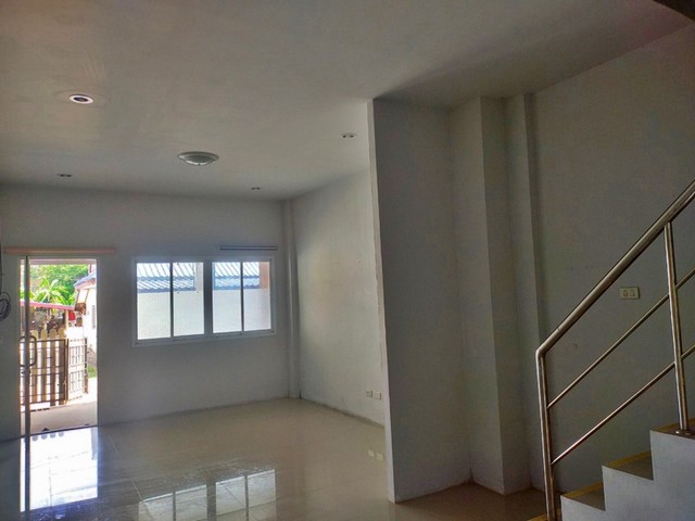 ประกาศฟรี! ซื้อ-ขาย-เช่า คอนโด บ้าน ทาวน์โฮม ที่ดิน และพื้นที่เชิงพาณิชย์ทั่วประเทศไทย ทุกทำเล ทุกงบประมาณ ไม่มีค่าใช้จ่าย ลงง่าย ขายไว เข้าถึงผู้ซื้อโดยตรง 3 251985pic2.jpg