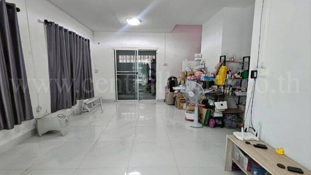 ประกาศฟรี! ซื้อ-ขาย-เช่า คอนโด บ้าน ทาวน์โฮม ที่ดิน และพื้นที่เชิงพาณิชย์ทั่วประเทศไทย ทุกทำเล ทุกงบประมาณ ไม่มีค่าใช้จ่าย ลงง่าย ขายไว เข้าถึงผู้ซื้อโดยตรง 5 293198pic4.jpg