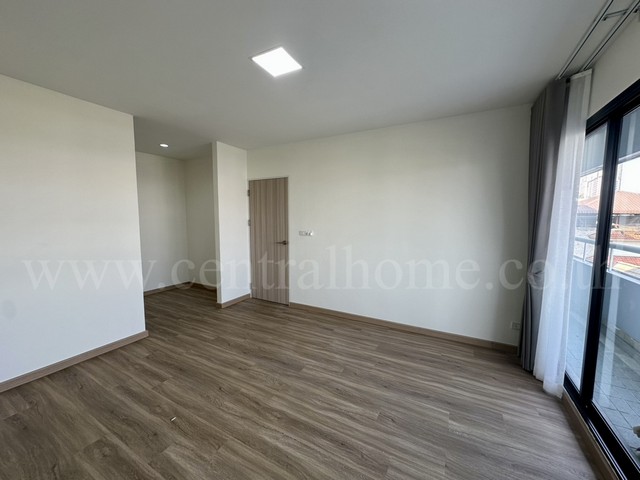 ประกาศฟรี! ซื้อ-ขาย-เช่า คอนโด บ้าน ทาวน์โฮม ที่ดิน และพื้นที่เชิงพาณิชย์ทั่วประเทศไทย ทุกทำเล ทุกงบประมาณ ไม่มีค่าใช้จ่าย ลงง่าย ขายไว เข้าถึงผู้ซื้อโดยตรง 5 287170pic4.jpg