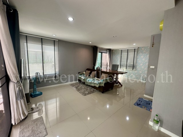 ประกาศฟรี! ซื้อ-ขาย-เช่า คอนโด บ้าน ทาวน์โฮม ที่ดิน และพื้นที่เชิงพาณิชย์ทั่วประเทศไทย ทุกทำเล ทุกงบประมาณ ไม่มีค่าใช้จ่าย ลงง่าย ขายไว เข้าถึงผู้ซื้อโดยตรง 4 285527pic3.jpg