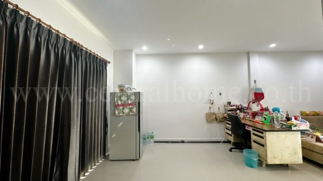 ประกาศฟรี! ซื้อ-ขาย-เช่า คอนโด บ้าน ทาวน์โฮม ที่ดิน และพื้นที่เชิงพาณิชย์ทั่วประเทศไทย ทุกทำเล ทุกงบประมาณ ไม่มีค่าใช้จ่าย ลงง่าย ขายไว เข้าถึงผู้ซื้อโดยตรง 5 293970pic4.jpg