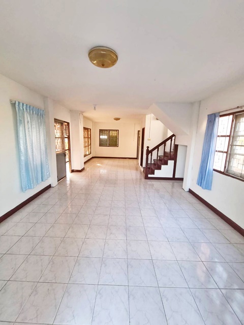 ประกาศฟรี! ซื้อ-ขาย-เช่า คอนโด บ้าน ทาวน์โฮม ที่ดิน และพื้นที่เชิงพาณิชย์ทั่วประเทศไทย ทุกทำเล ทุกงบประมาณ ไม่มีค่าใช้จ่าย ลงง่าย ขายไว เข้าถึงผู้ซื้อโดยตรง 3 252027pic2.jpg