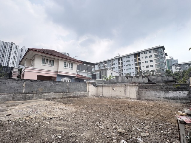 ประกาศฟรี! ซื้อ-ขาย-เช่า คอนโด บ้าน ทาวน์โฮม ที่ดิน และพื้นที่เชิงพาณิชย์ทั่วประเทศไทย ทุกทำเล ทุกงบประมาณ ไม่มีค่าใช้จ่าย ลงง่าย ขายไว เข้าถึงผู้ซื้อโดยตรง 5 513808pic4.jpg