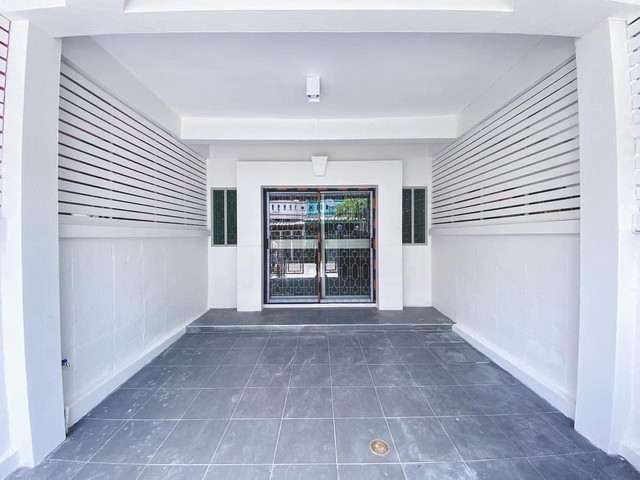 ประกาศฟรี! ซื้อ-ขาย-เช่า คอนโด บ้าน ทาวน์โฮม ที่ดิน และพื้นที่เชิงพาณิชย์ทั่วประเทศไทย ทุกทำเล ทุกงบประมาณ ไม่มีค่าใช้จ่าย ลงง่าย ขายไว เข้าถึงผู้ซื้อโดยตรง 3 165131pic2.jpg