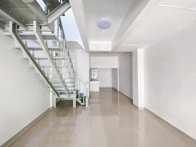 ประกาศฟรี! ซื้อ-ขาย-เช่า คอนโด บ้าน ทาวน์โฮม ที่ดิน และพื้นที่เชิงพาณิชย์ทั่วประเทศไทย ทุกทำเล ทุกงบประมาณ ไม่มีค่าใช้จ่าย ลงง่าย ขายไว เข้าถึงผู้ซื้อโดยตรง 4 165131pic3.jpg