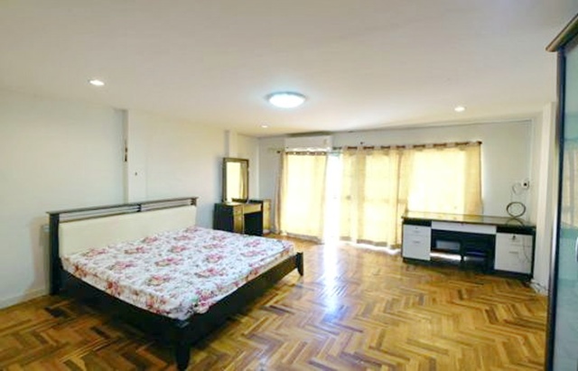 ประกาศฟรี! ซื้อ-ขาย-เช่า คอนโด บ้าน ทาวน์โฮม ที่ดิน และพื้นที่เชิงพาณิชย์ทั่วประเทศไทย ทุกทำเล ทุกงบประมาณ ไม่มีค่าใช้จ่าย ลงง่าย ขายไว เข้าถึงผู้ซื้อโดยตรง 3 314821pic2.jpg