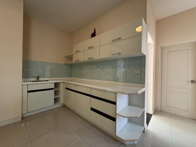 ประกาศฟรี! ซื้อ-ขาย-เช่า คอนโด บ้าน ทาวน์โฮม ที่ดิน และพื้นที่เชิงพาณิชย์ทั่วประเทศไทย ทุกทำเล ทุกงบประมาณ ไม่มีค่าใช้จ่าย ลงง่าย ขายไว เข้าถึงผู้ซื้อโดยตรง 4 513666pic3.jpg