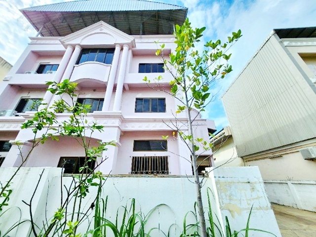 ประกาศฟรี! ซื้อ-ขาย-เช่า คอนโด บ้าน ทาวน์โฮม ที่ดิน และพื้นที่เชิงพาณิชย์ทั่วประเทศไทย ทุกทำเล ทุกงบประมาณ ไม่มีค่าใช้จ่าย ลงง่าย ขายไว เข้าถึงผู้ซื้อโดยตรง 3 314754pic2.jpg