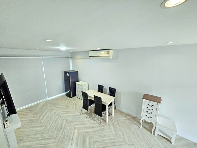 ประกาศฟรี! ซื้อ-ขาย-เช่า คอนโด บ้าน ทาวน์โฮม ที่ดิน และพื้นที่เชิงพาณิชย์ทั่วประเทศไทย ทุกทำเล ทุกงบประมาณ ไม่มีค่าใช้จ่าย ลงง่าย ขายไว เข้าถึงผู้ซื้อโดยตรง 3 252097pic2.jpg