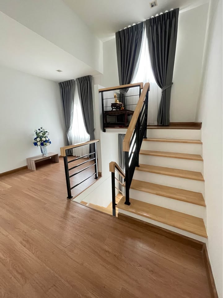 ประกาศฟรี! ซื้อ-ขาย-เช่า คอนโด บ้าน ทาวน์โฮม ที่ดิน และพื้นที่เชิงพาณิชย์ทั่วประเทศไทย ทุกทำเล ทุกงบประมาณ ไม่มีค่าใช้จ่าย ลงง่าย ขายไว เข้าถึงผู้ซื้อโดยตรง 5 512925pic4.jpg