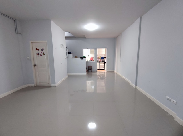 ประกาศฟรี! ซื้อ-ขาย-เช่า คอนโด บ้าน ทาวน์โฮม ที่ดิน และพื้นที่เชิงพาณิชย์ทั่วประเทศไทย ทุกทำเล ทุกงบประมาณ ไม่มีค่าใช้จ่าย ลงง่าย ขายไว เข้าถึงผู้ซื้อโดยตรง 3 513002pic2.jpg