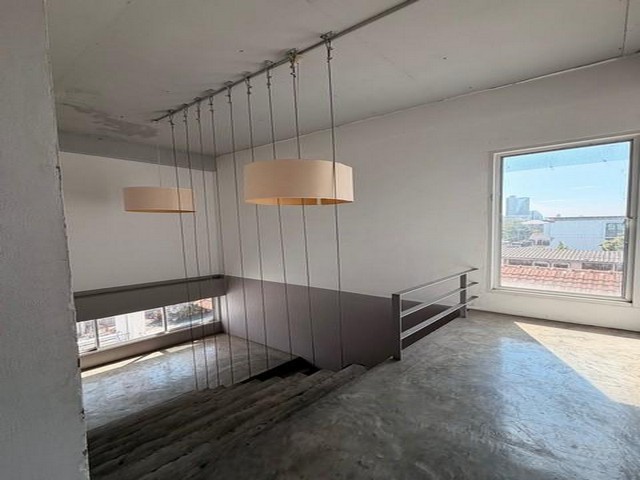 ประกาศฟรี! ซื้อ-ขาย-เช่า คอนโด บ้าน ทาวน์โฮม ที่ดิน และพื้นที่เชิงพาณิชย์ทั่วประเทศไทย ทุกทำเล ทุกงบประมาณ ไม่มีค่าใช้จ่าย ลงง่าย ขายไว เข้าถึงผู้ซื้อโดยตรง 5 512993pic4.jpg