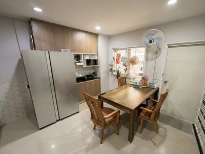 ประกาศฟรี! ซื้อ-ขาย-เช่า คอนโด บ้าน ทาวน์โฮม ที่ดิน และพื้นที่เชิงพาณิชย์ทั่วประเทศไทย ทุกทำเล ทุกงบประมาณ ไม่มีค่าใช้จ่าย ลงง่าย ขายไว เข้าถึงผู้ซื้อโดยตรง 5 513971pic4.jpg