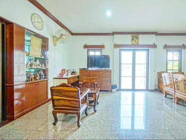 ประกาศฟรี! ซื้อ-ขาย-เช่า คอนโด บ้าน ทาวน์โฮม ที่ดิน และพื้นที่เชิงพาณิชย์ทั่วประเทศไทย ทุกทำเล ทุกงบประมาณ ไม่มีค่าใช้จ่าย ลงง่าย ขายไว เข้าถึงผู้ซื้อโดยตรง 4 252033pic3.jpg