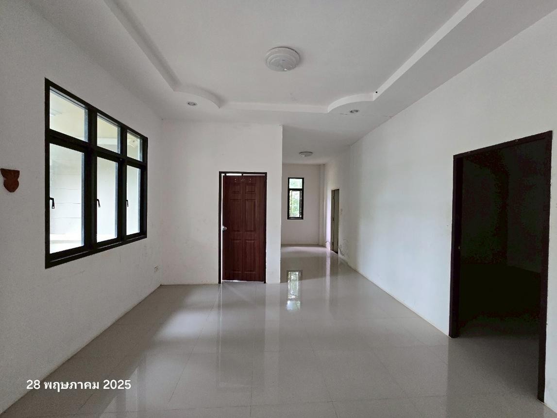 ประกาศฟรี! ซื้อ-ขาย-เช่า คอนโด บ้าน ทาวน์โฮม ที่ดิน และพื้นที่เชิงพาณิชย์ทั่วประเทศไทย ทุกทำเล ทุกงบประมาณ ไม่มีค่าใช้จ่าย ลงง่าย ขายไว เข้าถึงผู้ซื้อโดยตรง 5 251681pic4.jpg