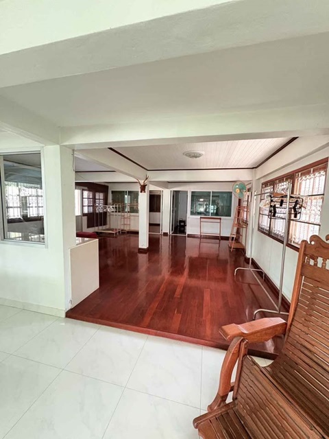 ประกาศฟรี! ซื้อ-ขาย-เช่า คอนโด บ้าน ทาวน์โฮม ที่ดิน และพื้นที่เชิงพาณิชย์ทั่วประเทศไทย ทุกทำเล ทุกงบประมาณ ไม่มีค่าใช้จ่าย ลงง่าย ขายไว เข้าถึงผู้ซื้อโดยตรง 4 252146pic3.jpg