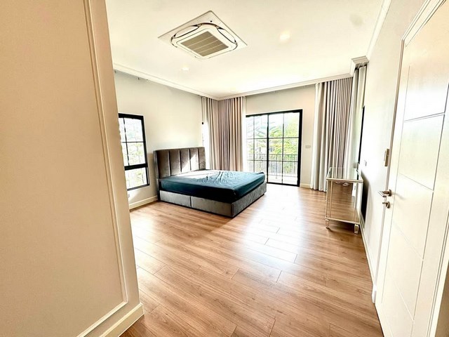 ประกาศฟรี! ซื้อ-ขาย-เช่า คอนโด บ้าน ทาวน์โฮม ที่ดิน และพื้นที่เชิงพาณิชย์ทั่วประเทศไทย ทุกทำเล ทุกงบประมาณ ไม่มีค่าใช้จ่าย ลงง่าย ขายไว เข้าถึงผู้ซื้อโดยตรง 5 514032pic4.jpg