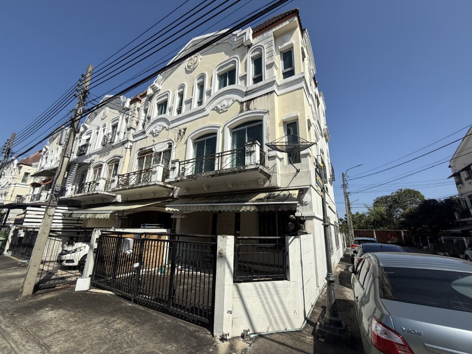 ประกาศฟรี! ซื้อ-ขาย-เช่า คอนโด บ้าน ทาวน์โฮม ที่ดิน และพื้นที่เชิงพาณิชย์ทั่วประเทศไทย ทุกทำเล ทุกงบประมาณ ไม่มีค่าใช้จ่าย ลงง่าย ขายไว เข้าถึงผู้ซื้อโดยตรง 2 315003pic1.jpg