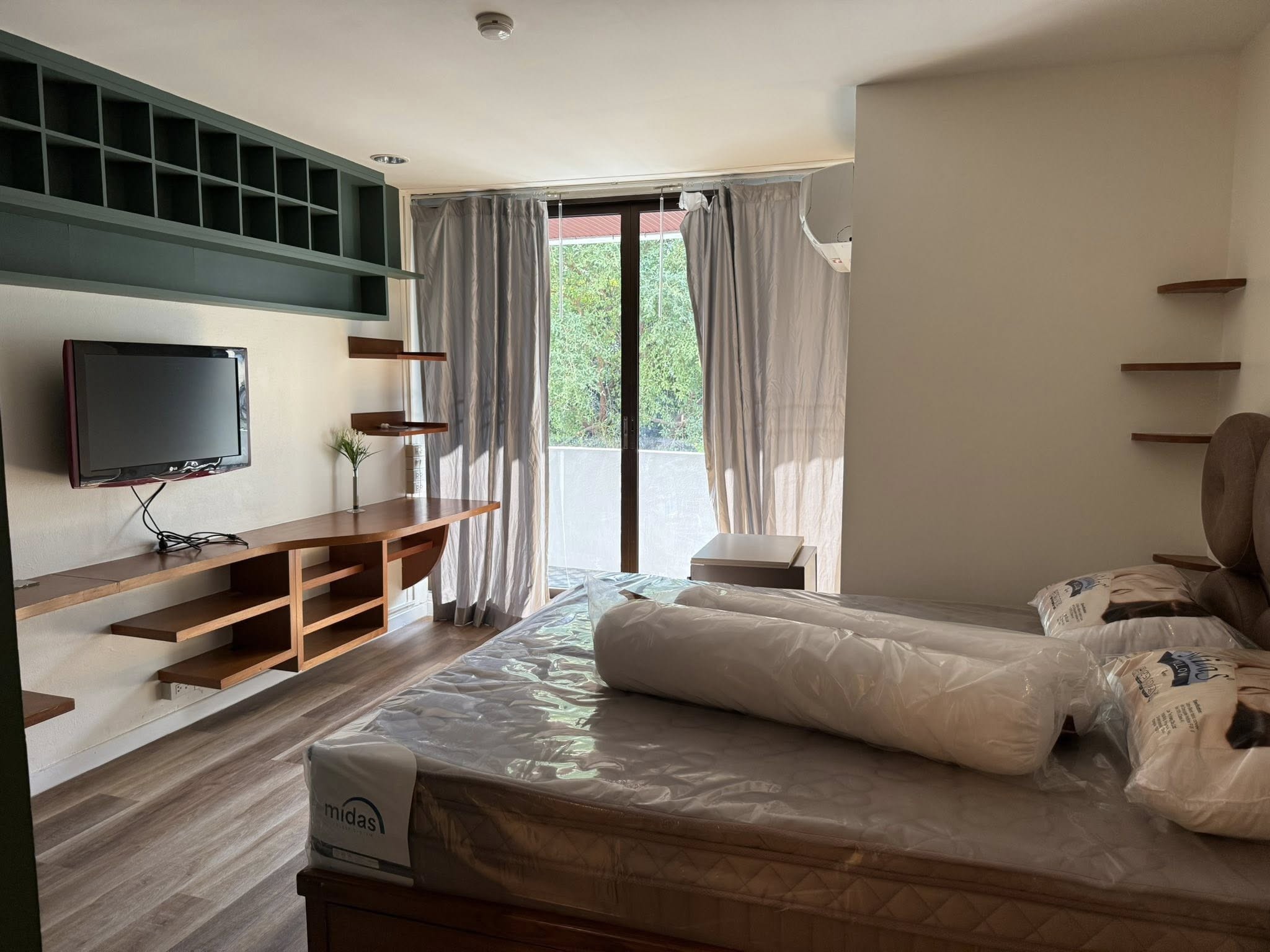 ประกาศฟรี! ซื้อ-ขาย-เช่า คอนโด บ้าน ทาวน์โฮม ที่ดิน และพื้นที่เชิงพาณิชย์ทั่วประเทศไทย ทุกทำเล ทุกงบประมาณ ไม่มีค่าใช้จ่าย ลงง่าย ขายไว เข้าถึงผู้ซื้อโดยตรง 5 513854pic4.jpg