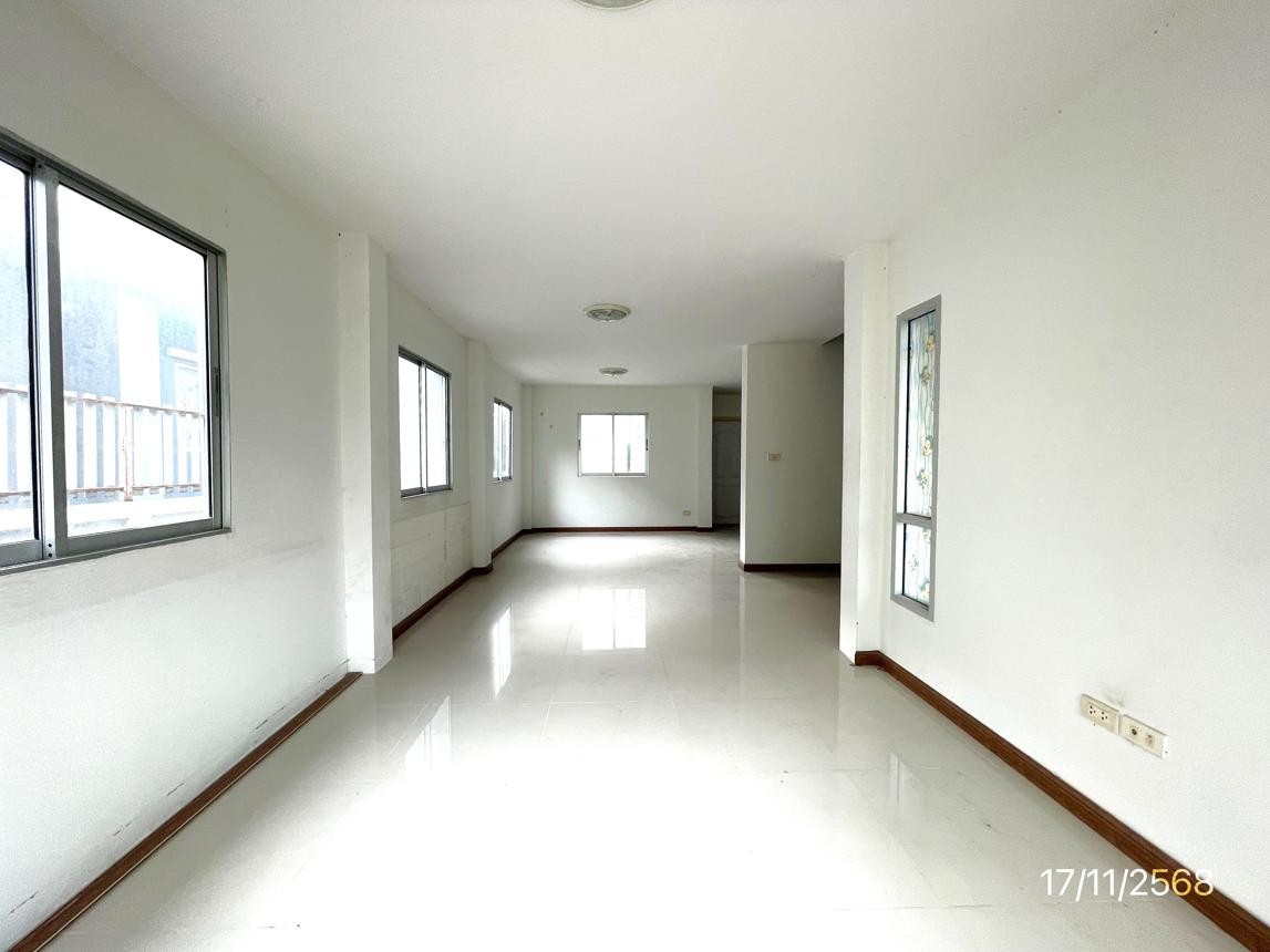 ประกาศฟรี! ซื้อ-ขาย-เช่า คอนโด บ้าน ทาวน์โฮม ที่ดิน และพื้นที่เชิงพาณิชย์ทั่วประเทศไทย ทุกทำเล ทุกงบประมาณ ไม่มีค่าใช้จ่าย ลงง่าย ขายไว เข้าถึงผู้ซื้อโดยตรง 5 251789pic4.jpg