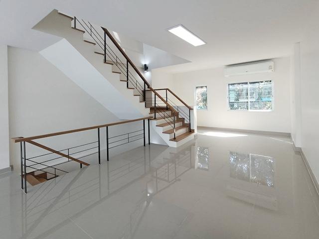 ประกาศฟรี! ซื้อ-ขาย-เช่า คอนโด บ้าน ทาวน์โฮม ที่ดิน และพื้นที่เชิงพาณิชย์ทั่วประเทศไทย ทุกทำเล ทุกงบประมาณ ไม่มีค่าใช้จ่าย ลงง่าย ขายไว เข้าถึงผู้ซื้อโดยตรง 3 514044pic2.jpg