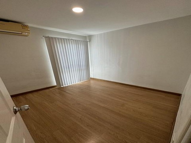 ประกาศฟรี! ซื้อ-ขาย-เช่า คอนโด บ้าน ทาวน์โฮม ที่ดิน และพื้นที่เชิงพาณิชย์ทั่วประเทศไทย ทุกทำเล ทุกงบประมาณ ไม่มีค่าใช้จ่าย ลงง่าย ขายไว เข้าถึงผู้ซื้อโดยตรง 3 513320pic2.jpg