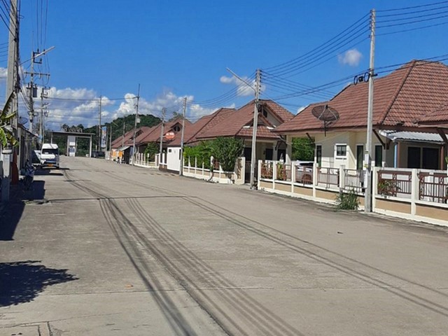 ประกาศฟรี! ซื้อ-ขาย-เช่า คอนโด บ้าน ทาวน์โฮม ที่ดิน และพื้นที่เชิงพาณิชย์ทั่วประเทศไทย ทุกทำเล ทุกงบประมาณ ไม่มีค่าใช้จ่าย ลงง่าย ขายไว เข้าถึงผู้ซื้อโดยตรง 2 251852pic1.jpg