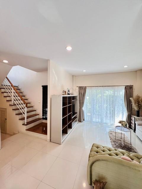 ประกาศฟรี! ซื้อ-ขาย-เช่า คอนโด บ้าน ทาวน์โฮม ที่ดิน และพื้นที่เชิงพาณิชย์ทั่วประเทศไทย ทุกทำเล ทุกงบประมาณ ไม่มีค่าใช้จ่าย ลงง่าย ขายไว เข้าถึงผู้ซื้อโดยตรง 4 514204pic3.jpg