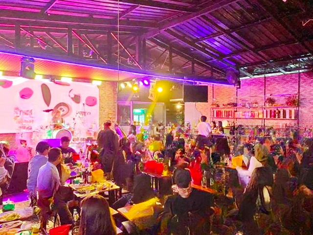 ประกาศฟรี! ซื้อ-ขาย-เช่า คอนโด บ้าน ทาวน์โฮม ที่ดิน และพื้นที่เชิงพาณิชย์ทั่วประเทศไทย ทุกทำเล ทุกงบประมาณ ไม่มีค่าใช้จ่าย ลงง่าย ขายไว เข้าถึงผู้ซื้อโดยตรง 2 252109pic1.jpg