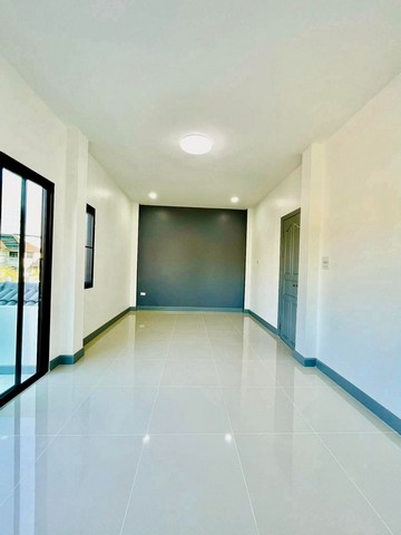 ประกาศฟรี! ซื้อ-ขาย-เช่า คอนโด บ้าน ทาวน์โฮม ที่ดิน และพื้นที่เชิงพาณิชย์ทั่วประเทศไทย ทุกทำเล ทุกงบประมาณ ไม่มีค่าใช้จ่าย ลงง่าย ขายไว เข้าถึงผู้ซื้อโดยตรง 3 252280pic2.jpg